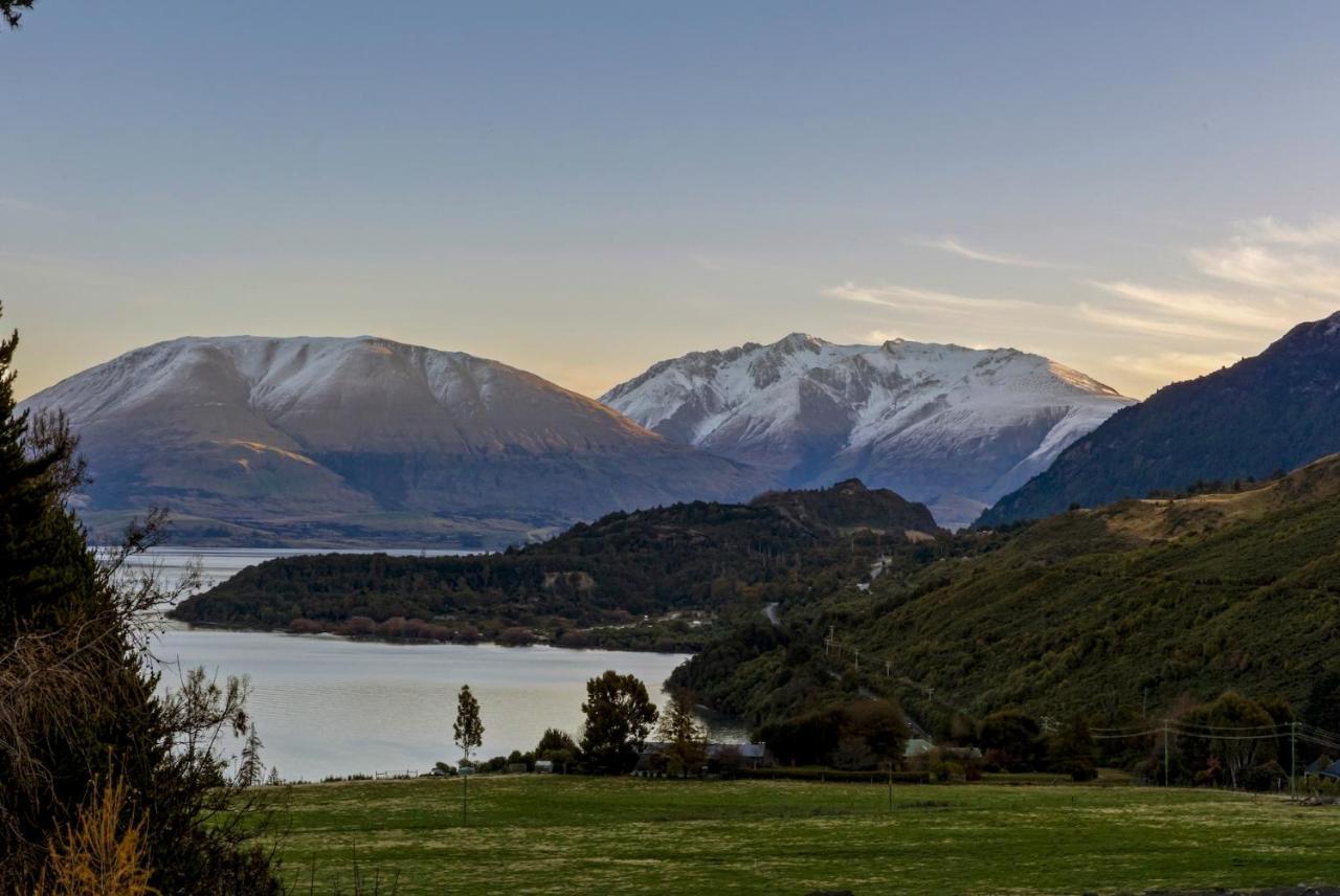 Kereru Cottage, Cosy Log Cabin, Serene Lake & Mountain Views Queenstown Kültér fotó