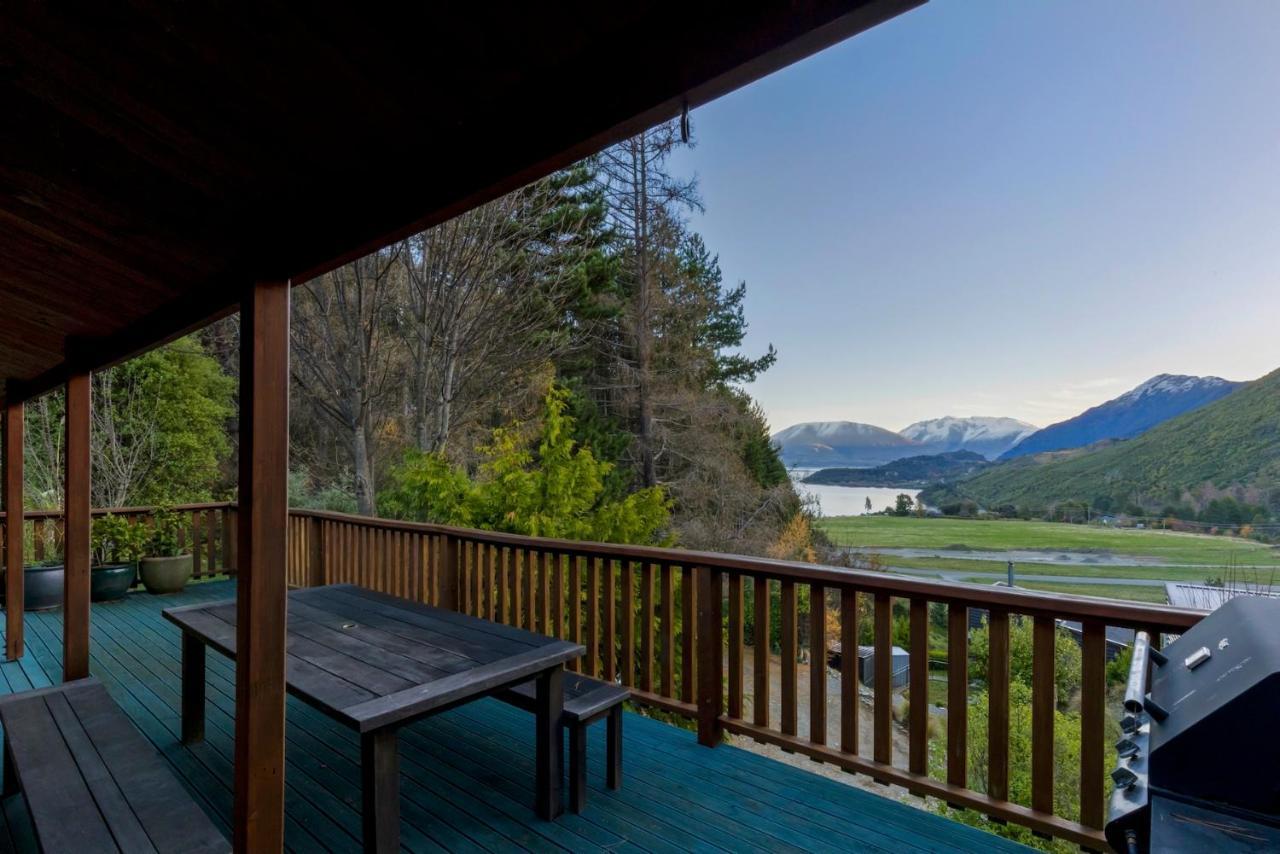 Kereru Cottage, Cosy Log Cabin, Serene Lake & Mountain Views Queenstown Kültér fotó