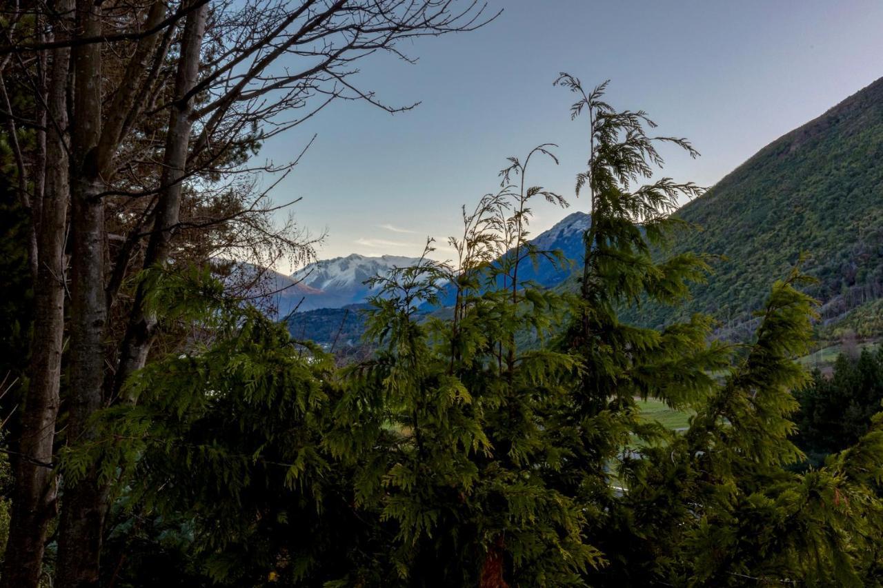 Kereru Cottage, Cosy Log Cabin, Serene Lake & Mountain Views Queenstown Kültér fotó